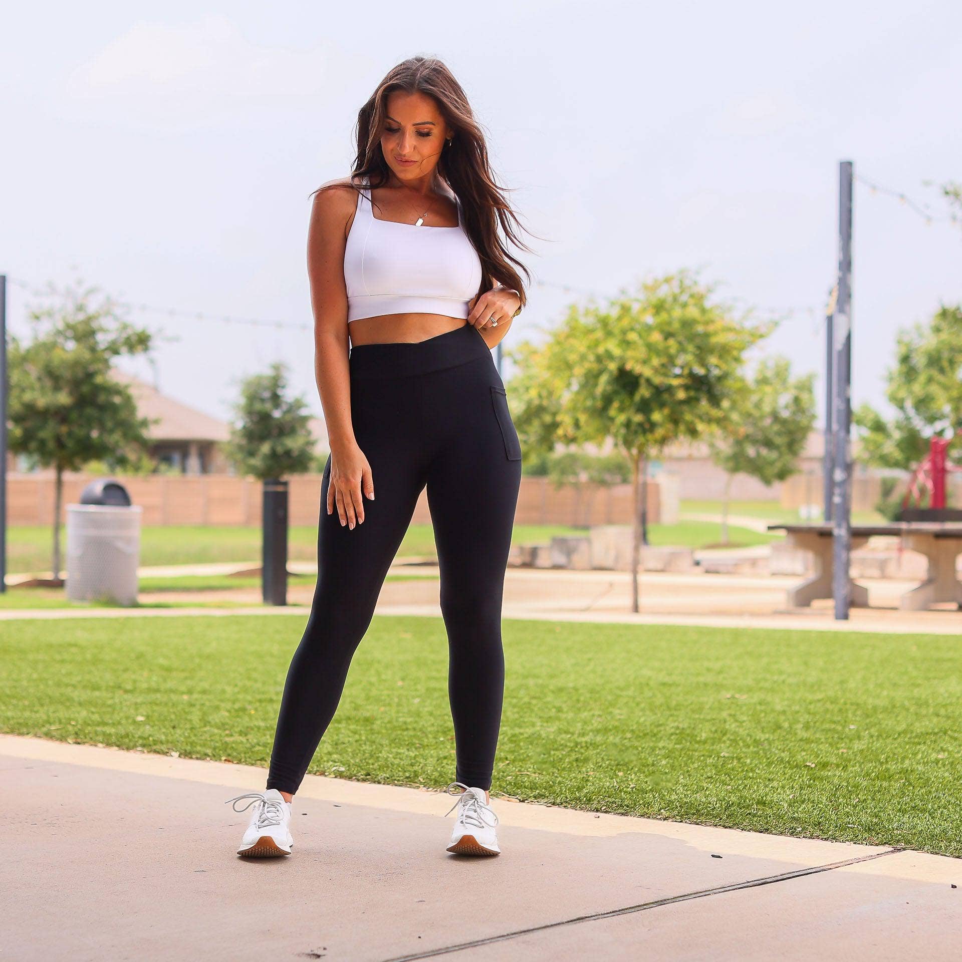 The Stephanie - Crossover BLACK Pocket Full Length Legging